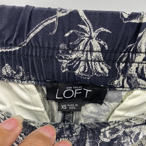 Loft black white elastic waist lightweight cropped pockets pants vacation summer - Picture 4 of 7